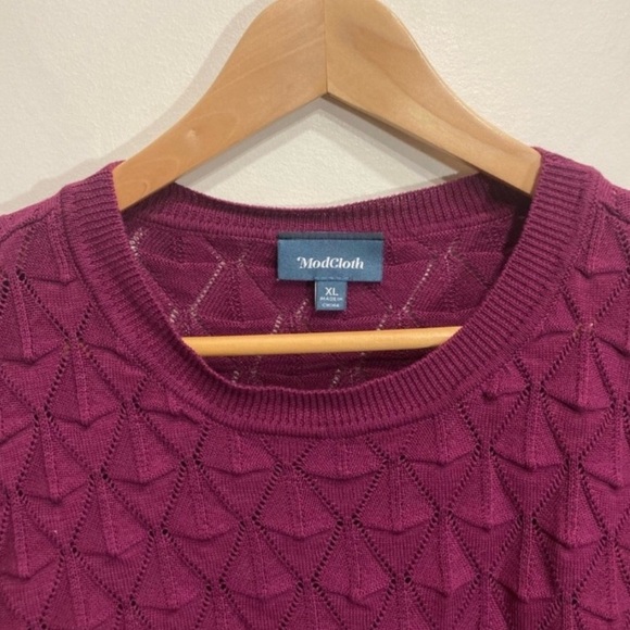 Modcloth Looking Lively Sweater Size XL Open Knit Raspberry Deep Pink - Picture 5 of 11